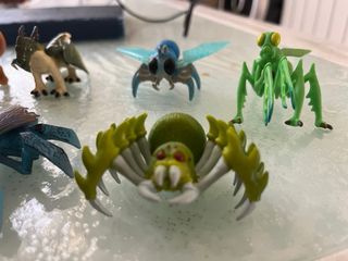 Lotto dinosauri e insetti tipo gormiti  