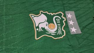 Camiseta de costa de marfil