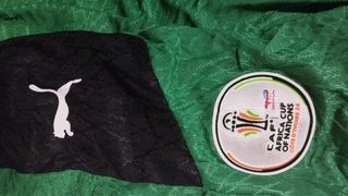 Camiseta de costa de marfil