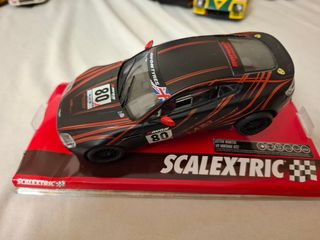 Aston Martin V8 Vantage GT2 scalextric