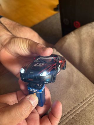 Aston Martin V8 Vantage GT2 scalextric