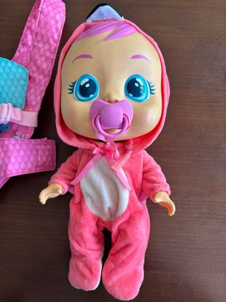Bebé llorón con mochila