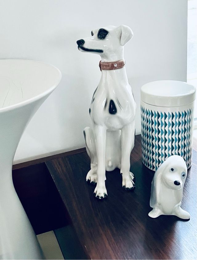 Coppia di cani vintage in porcellana