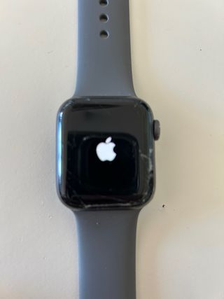 Apple Watch 40mm series 5 pantalla rota
