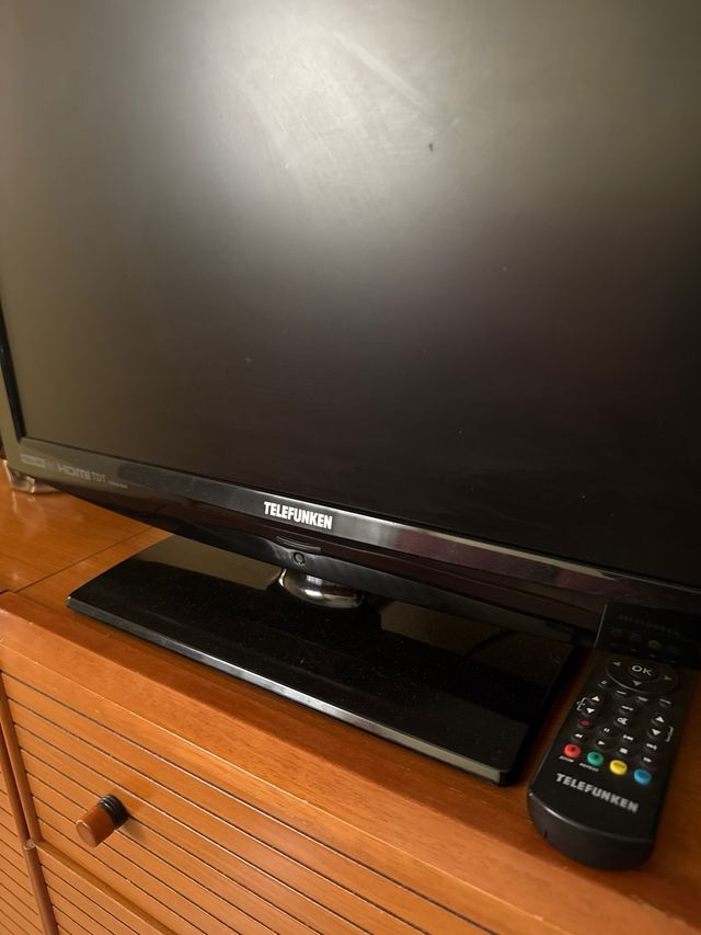 Televisor 22”