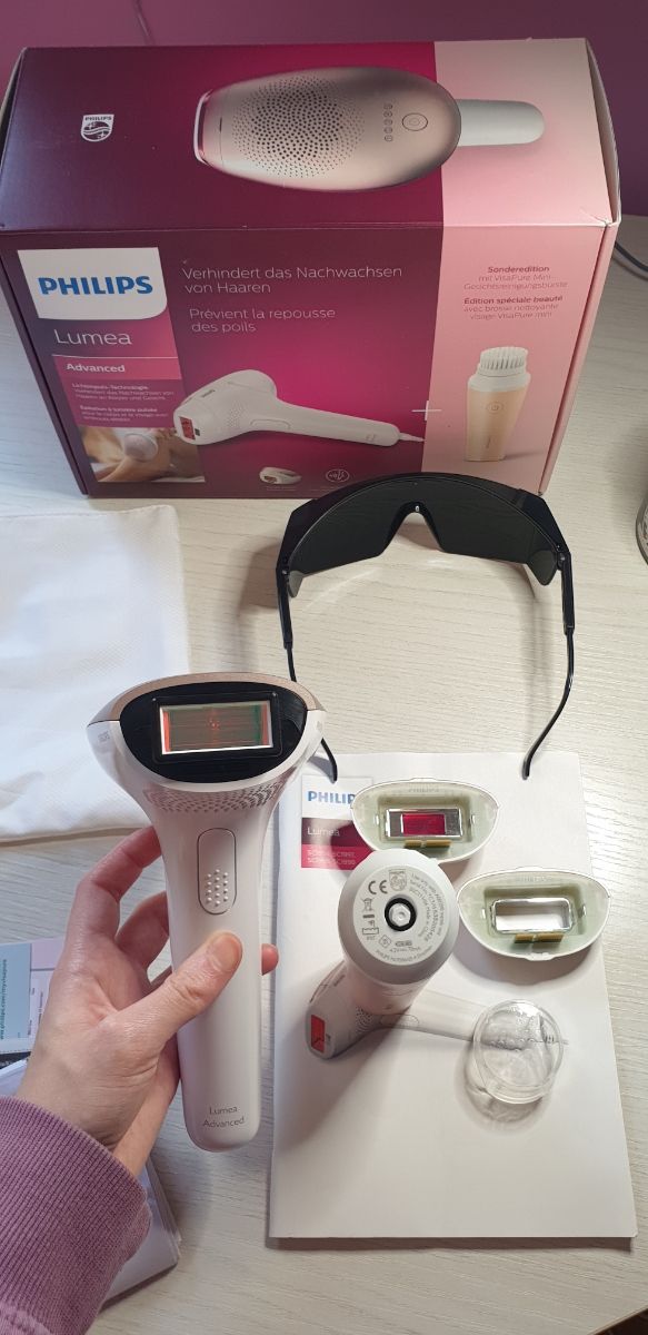 Epilatore Philips,spazzola viso,occhiali