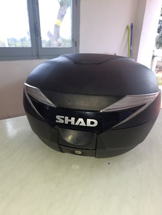 CAJON SHAD SH39 y SOPORTE PARA TMAX