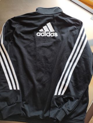 Chaqueta Adidas unisex talla 11-12 años
