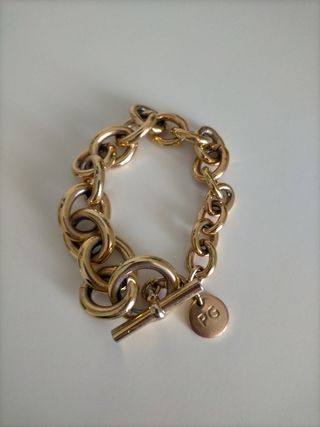 Pulsera dorada Purificación García