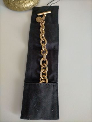 Pulsera dorada Purificación García