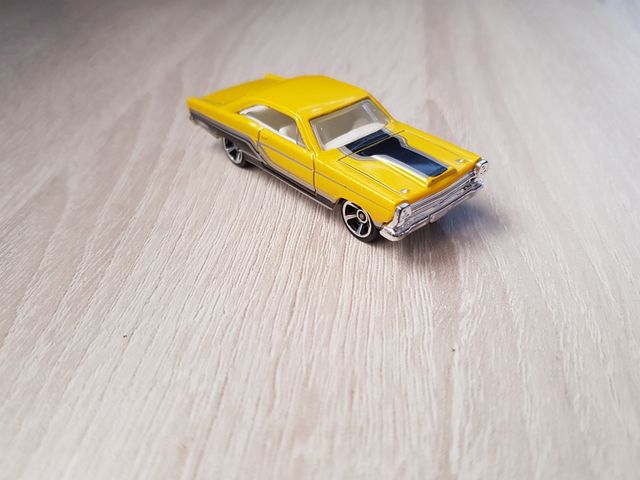 Hot Wheels Mercedes 560 SEC AMG