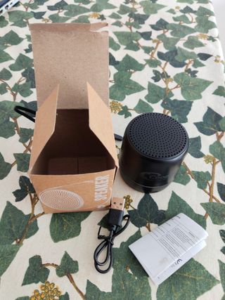 Altavoz bluetooth portátil 