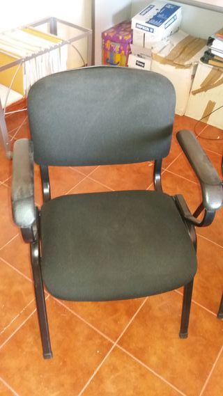 DESPACHO OFICINA 2 ARMARIOS, 2 MESAS, 3 SILLAS