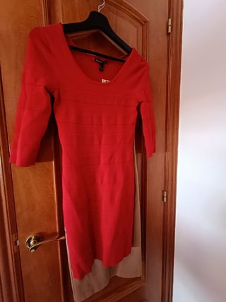 Vestido rojo cocktail midi 