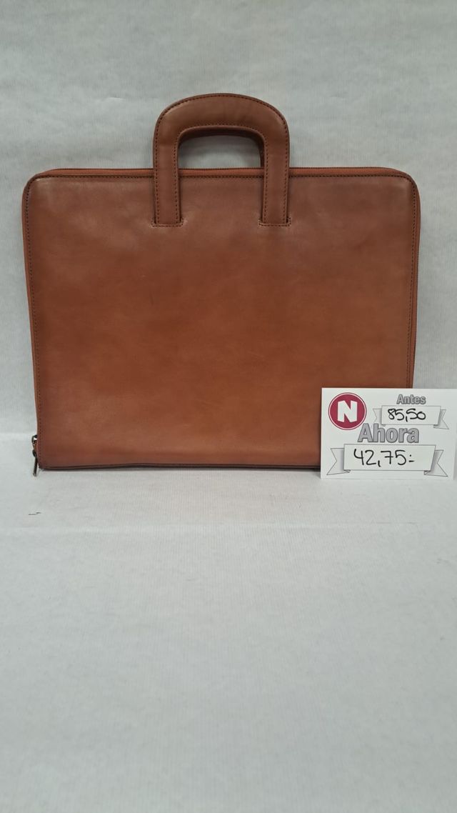 Maletin de piel Marron Busquets