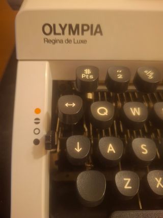 Máquina escribir OLIMPIA