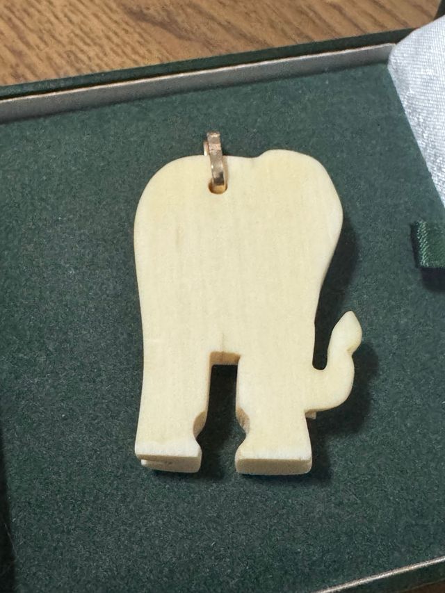 Colgante elefante marfil !!!