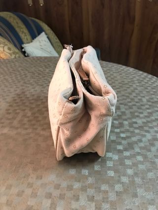 Neceser oysho en color rosa