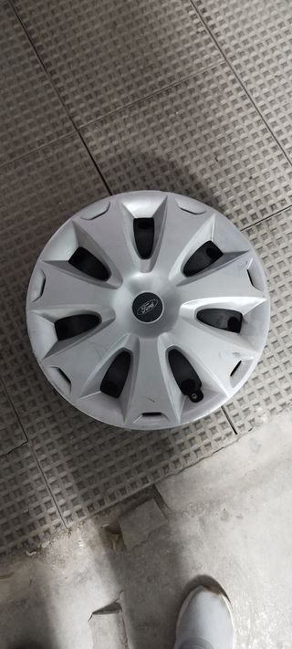 Llanta coche Ford 16 pulgadas