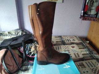 Tacones negros