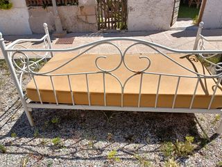 Sofá cama de forja