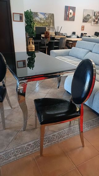 MESA DE LUJO Y BARATA SILLAS A JUEGO (LEE DESCRIP)
