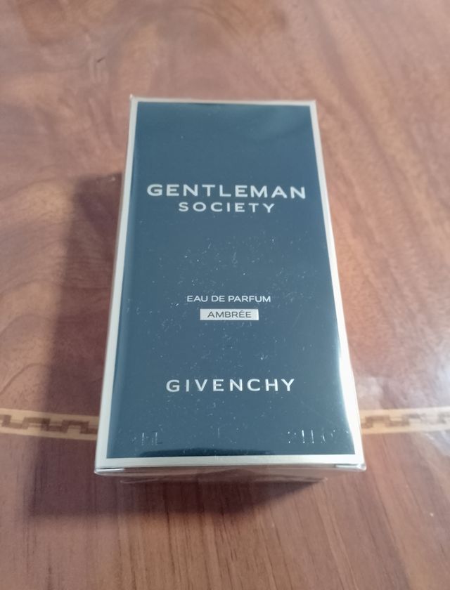 GIVENCHY GENTLEMAN SOCIETY AMBREE ÚLTIMA EDICIÓN