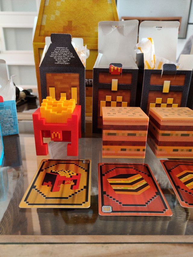 Minecraft McDonalds juguetes second hand for 25 EUR in La Cañada