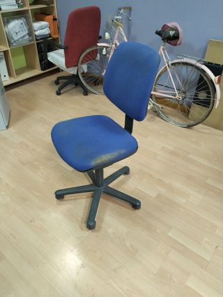 Silla con ruedas de oficina