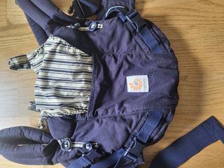 Mochila portabebes ergonómica 