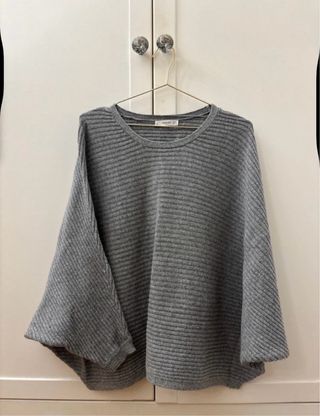 Jersey de punto gris oversize de Mango