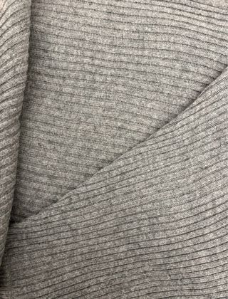 Jersey de punto gris oversize de Mango