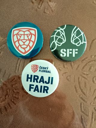 3 CHAPAS FEDERACIÓN CHECA FLOORBALL