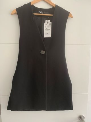 Chaleco negro largo