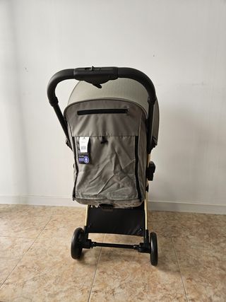 OFERTA. Silla de paseo. Nueva