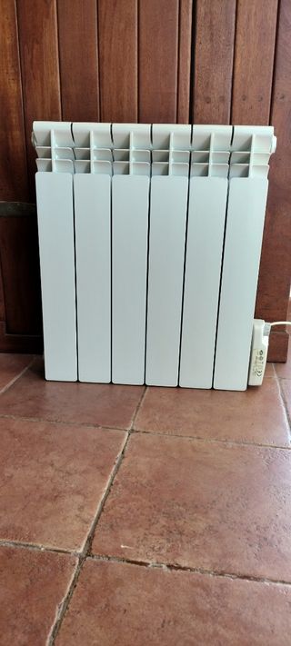 RADIADOR ELECTRICO 6 CUERPOS