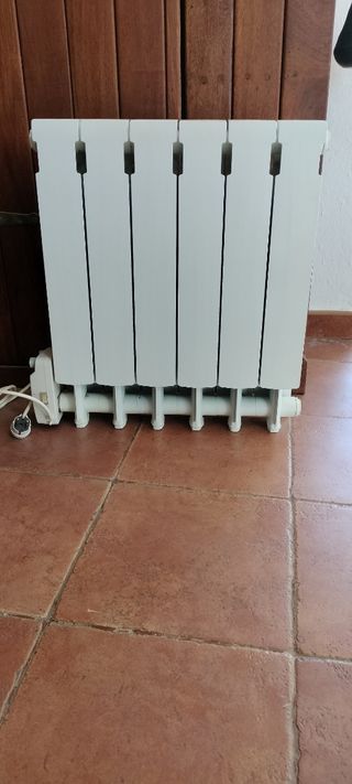 RADIADOR ELECTRICO 6 CUERPOS