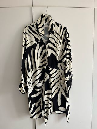 Vestido seda negro y beis ramas. HyM t. S