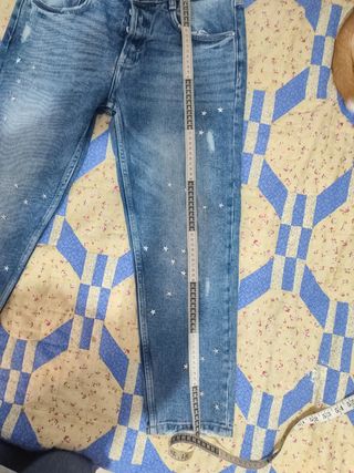 Pantalón vaquero recto Zara