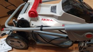 IKRA cortacésped Mulching ICM 2033 con batería