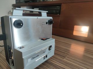 Proyector super 8
