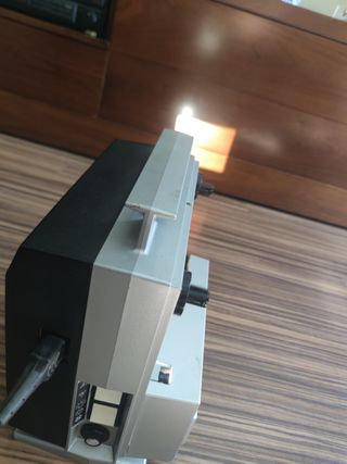 Proyector super 8