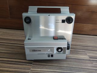 Proyector super 8