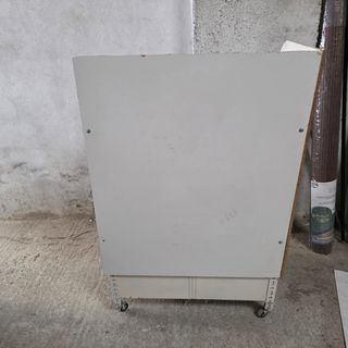 Magnifica estanteria con cajones metalic