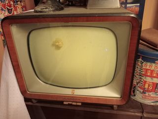 Televisión antigua