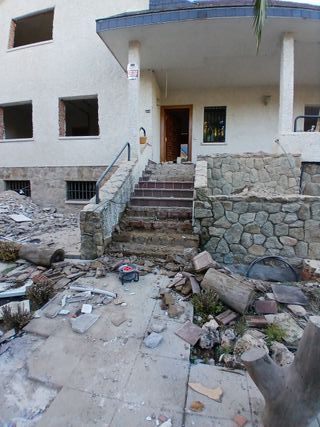 REFORMAS Y DEMOLICIONES