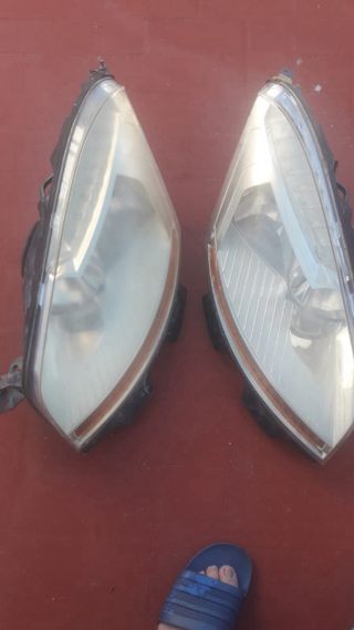 Faros picasso c4 funcionan bien
