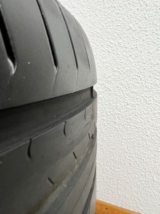 Neumaticos Pirelli PZero PZ4 235/35/20 92Y EV