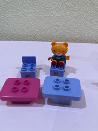 Lego Hello Kitty Heladería y coche.