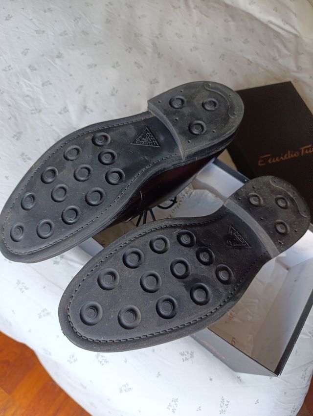 ZAPATOS HOMBRE PIEL COLOR BURDEOS